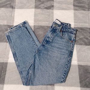 SOLD ZARA mom jeans size 4